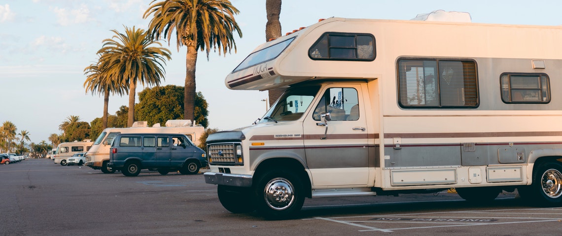 Hoelang mag een camper of caravan voor de deur staan?